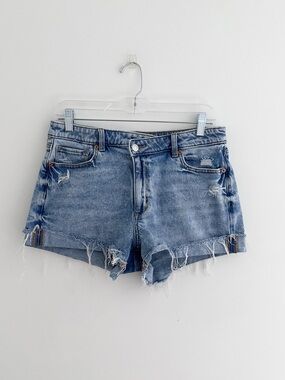 American Eagle Mom Jean Shorts Distressed Denim Cutoff & Cuffed Shorts Size 8
